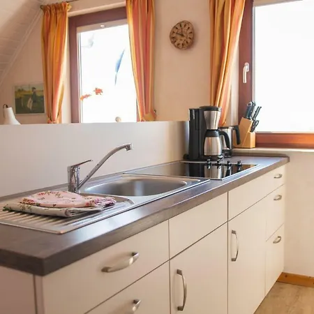 Strandhaus-nr-9-og-rechts